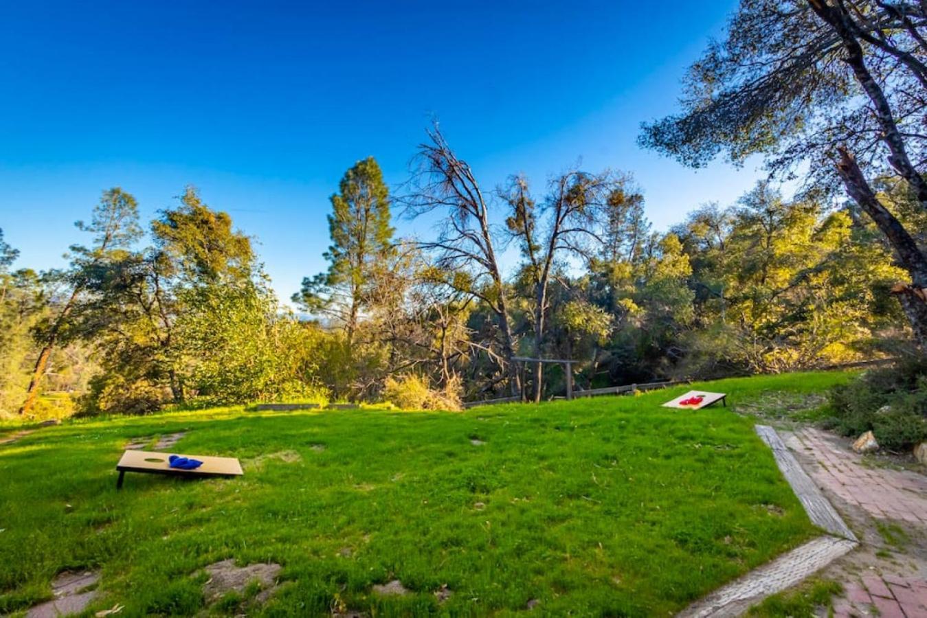 Sierra Vista Lookout Lodge: Creekside Retreat Near Bass Lake & Yosemite North Fork Exterior photo